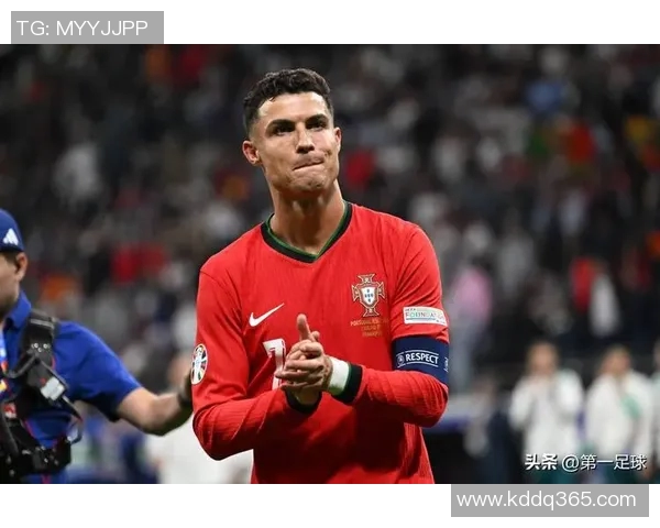 今夏足球明星盘点他们在赛场上的精彩表现与成就一览