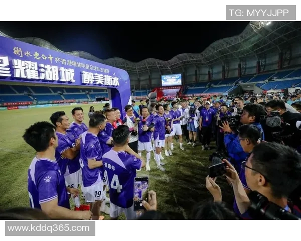 创意足球明星表演节目展现激情与才华的完美结合盛宴