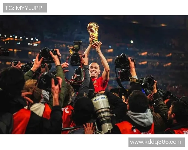 独特风格与魅力并存的足球明星展现个性与才华的精彩瞬间