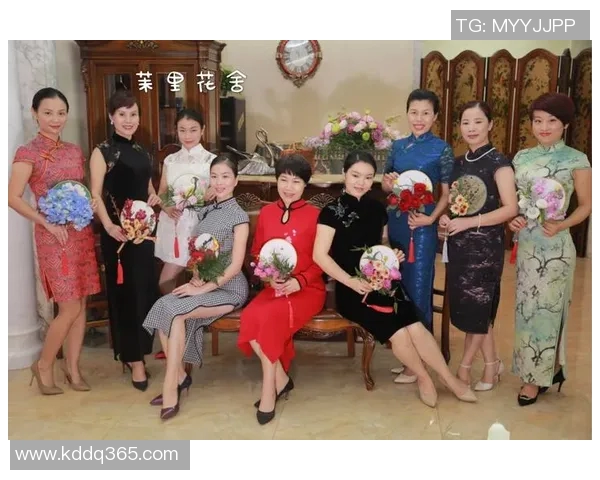 空姐与足球明星的浪漫邂逅在云端与绿茵场上的爱情旅程 空姐与足球明星的浪漫邂逅在云端与绿茵场上的爱情旅程